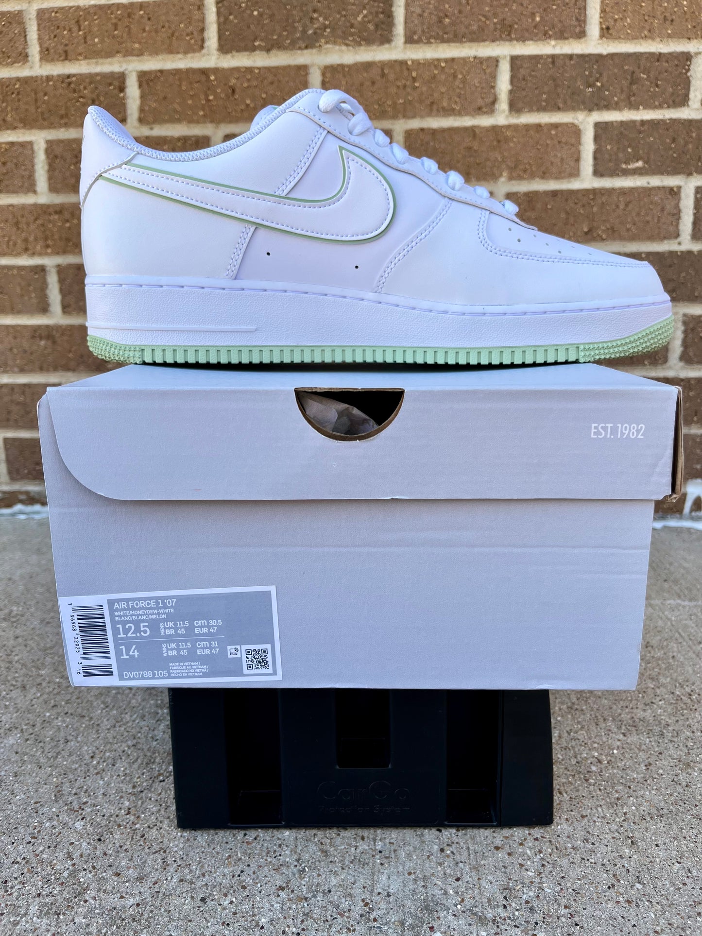 Nike Air Force 1 Low '07 White Honeydew, US M12.5/W14